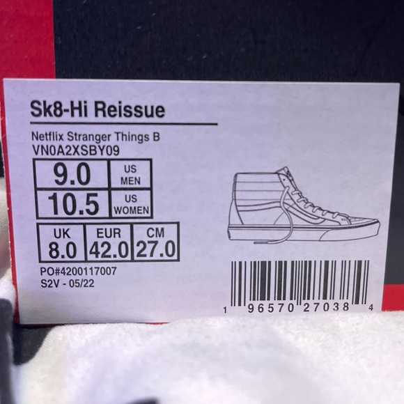 STRANGER THINGS X VANS SK8 LE - Picture 4 of 4